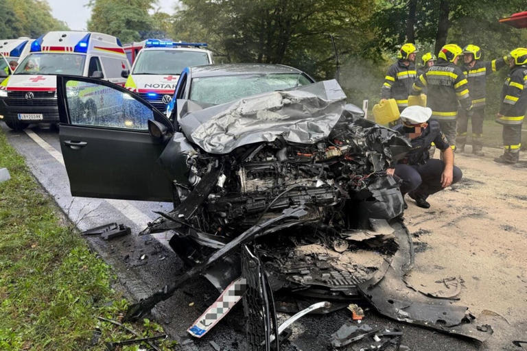 Steirer holt betrunken Kind ab und baut schweren Unfall: „Am Auto war etwas“