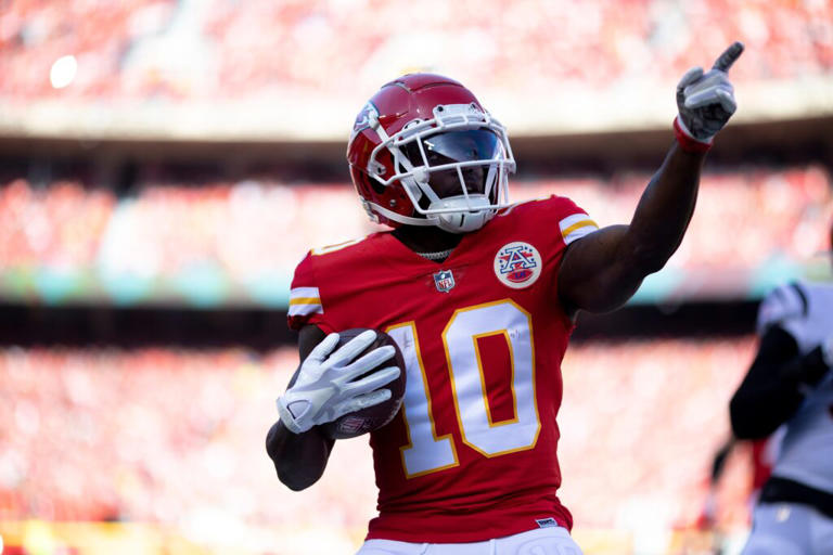 Tyreek Hill’s devastating injury could put his NFL career in serious ...