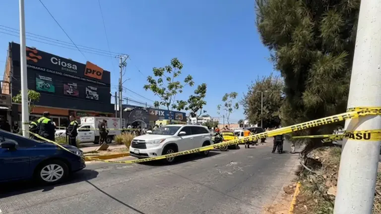 Un muerto y seis heridos deja choque entre cinco autos en Tonalá, Jalisco