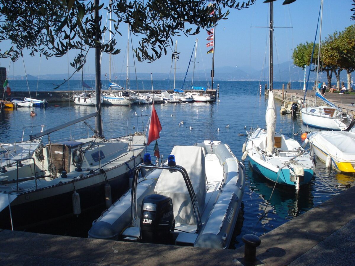 3 giorni a Torri del Benaco in primavera: itinerario lento tra lago ...