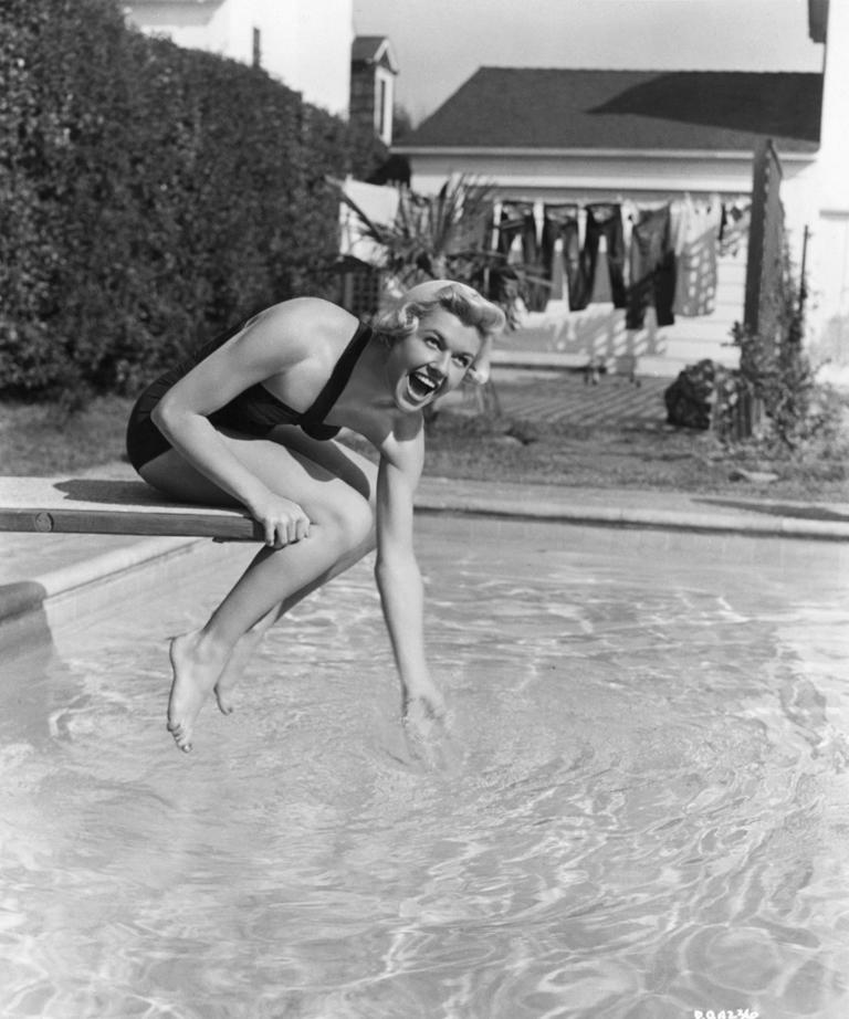 Doris Day's '40s pool accessory is the nostalgic trend I'm coveting ...