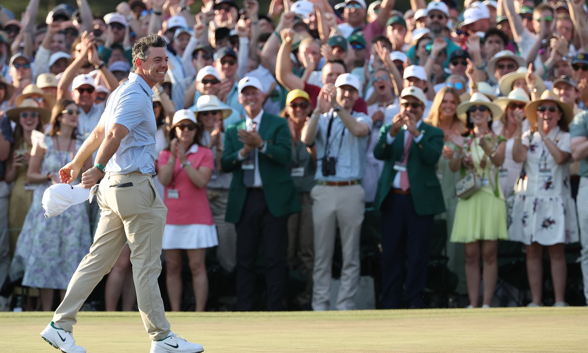 The very obvious item that's missing from this photo of golf's most ...
