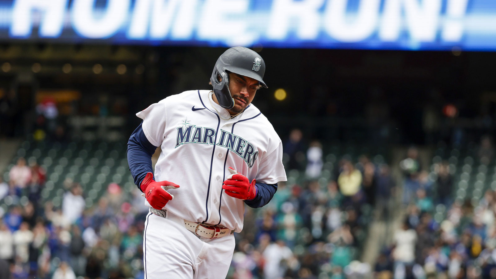 Mariners’ Josh Naylor finally breaks season-opening slump with 2-homer ...
