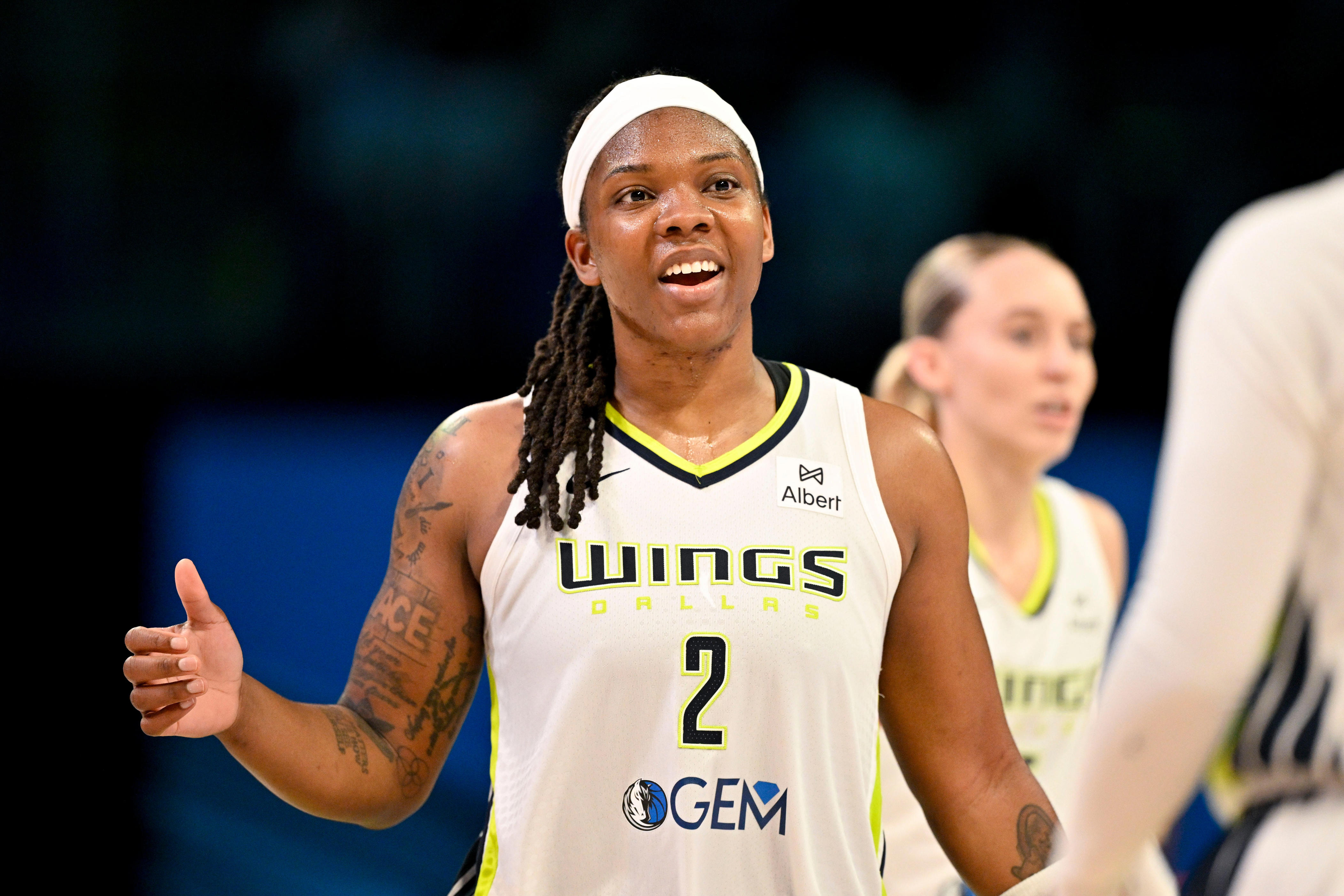 Indiana Fever signs WNBA champion forward to 1-year deal