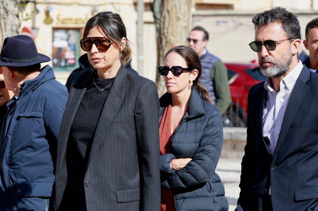 Isabel Jiménez, Raquel Perera, Vicky Marcos... el núcleo duro de Sara  Carbonero en los peores momentos de su vida