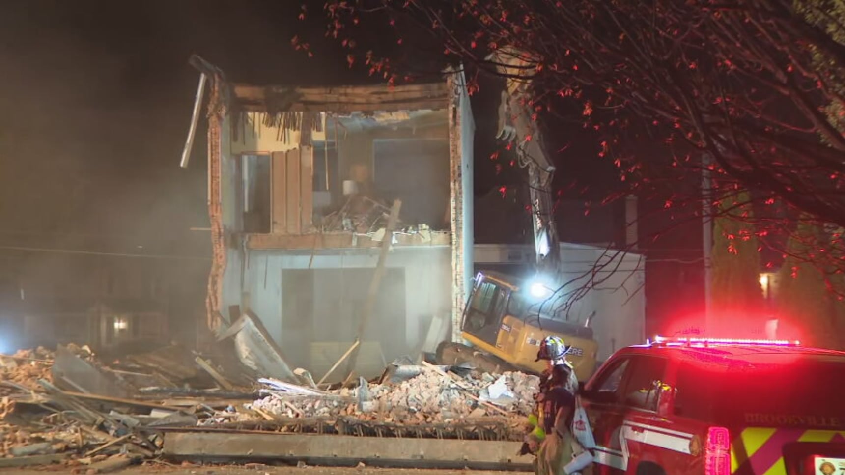 Crews work overnight to tear down vacant building after partial ...