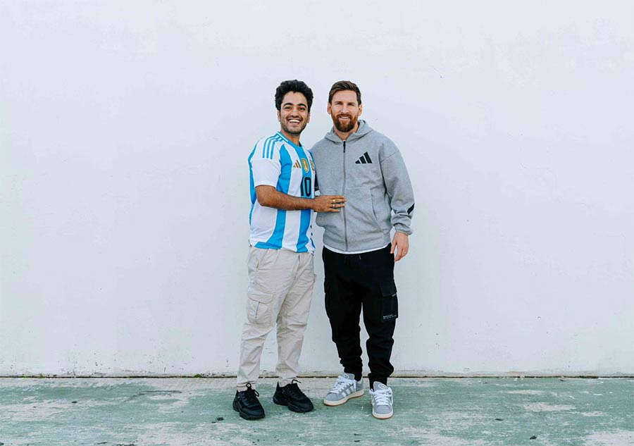 Lionel Messi signs 52 Blue poster during special meet with cast and ...