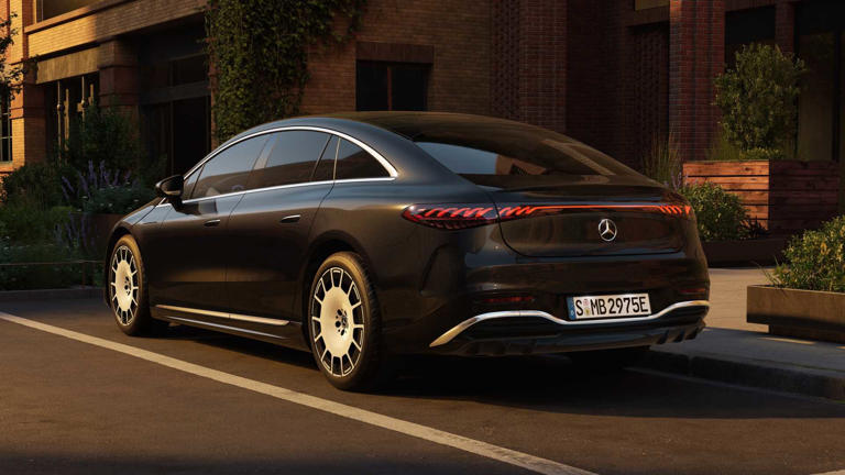 Mercedes-Benz EQS: From electric S-Class rival to technological flagship