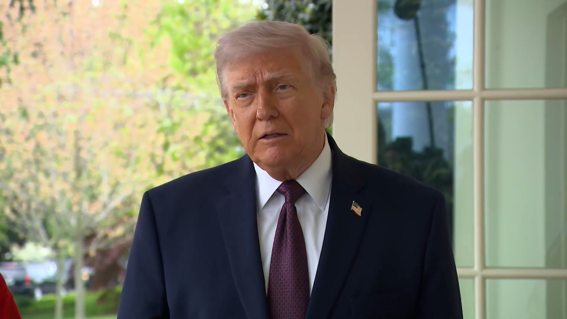 Trump claims Iran wants to "make a deal very badly"