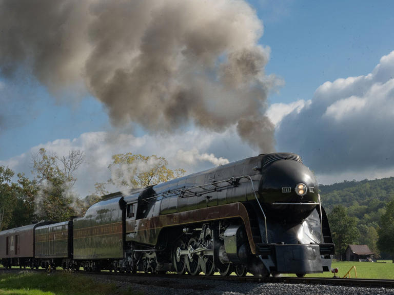 Virginia's summer of steam returns June 12 with legendary 611 train