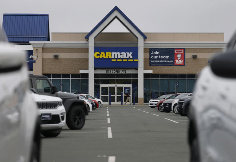 CarMax stock plunges 16% after earnings. New CEO has work to do.