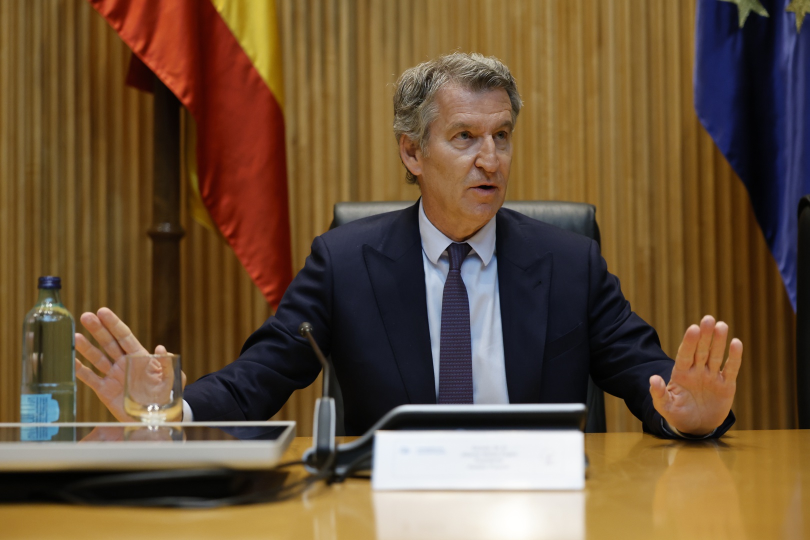 Feijóo dice que no es "admisible" que Sánchez no dimita con su esposa ...