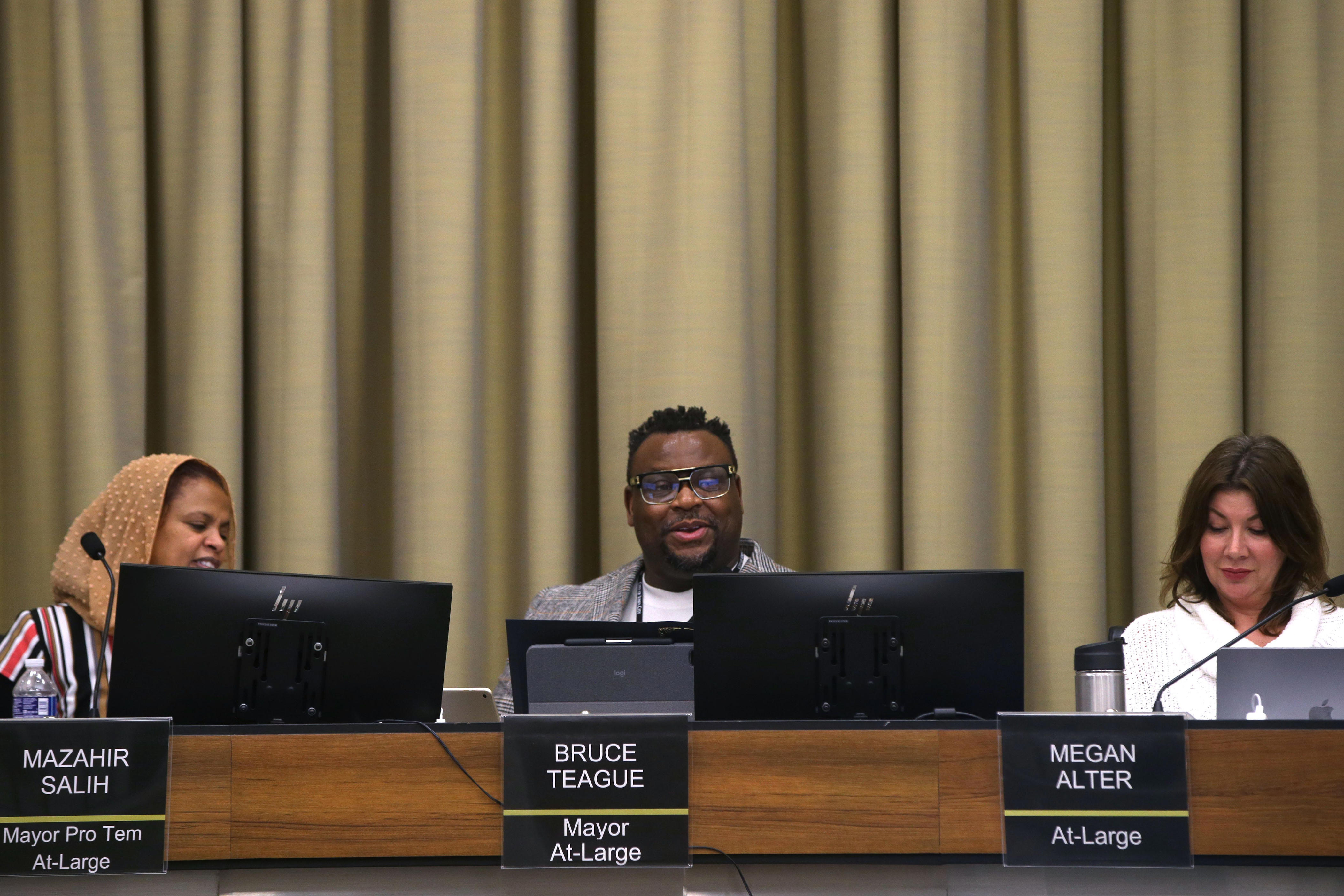 Iowa City OKs $250M budget with lower taxes, public safety program pilot