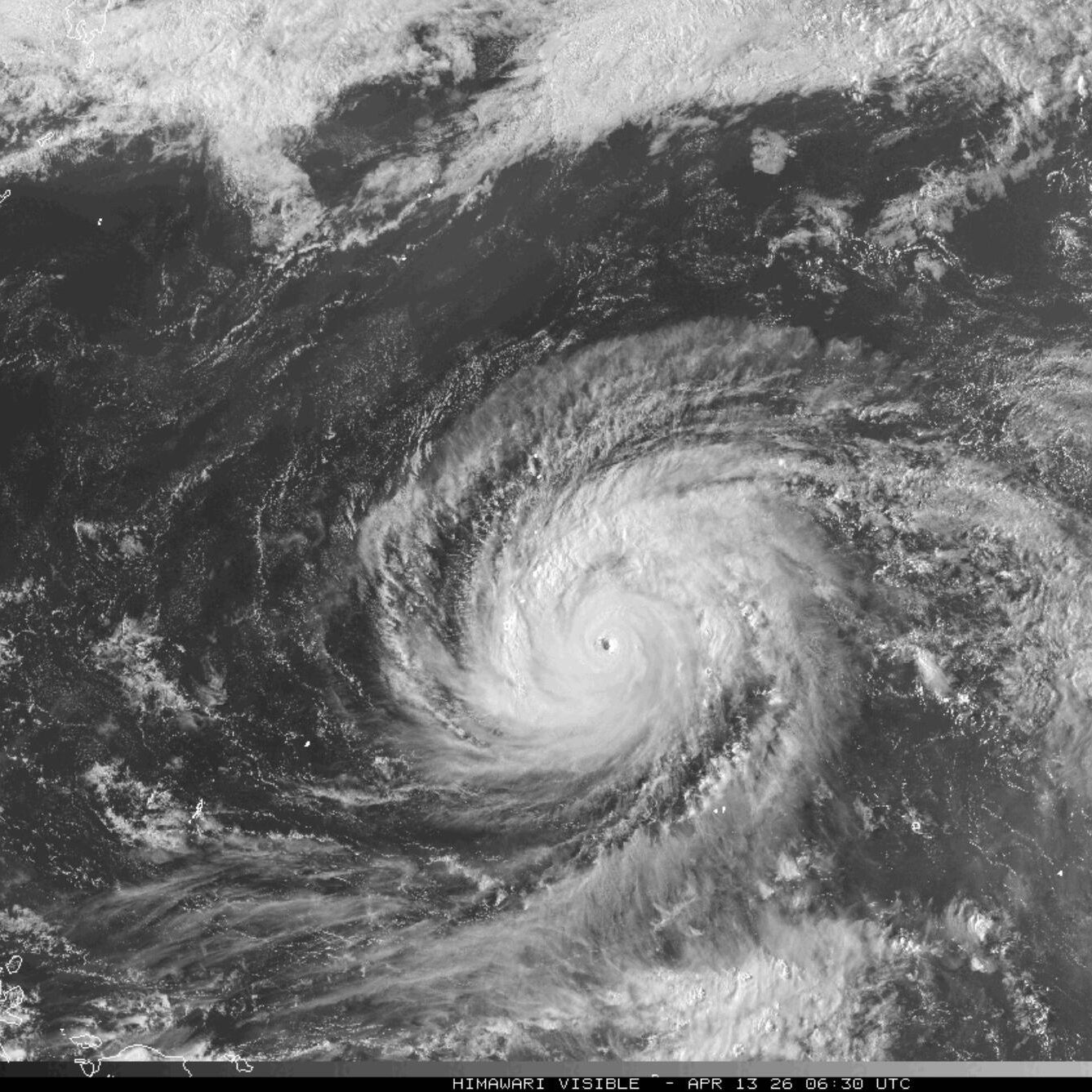 Powerful typhoon barrels over remote US islands in Pacific: "Hitting us hard"<br><br>