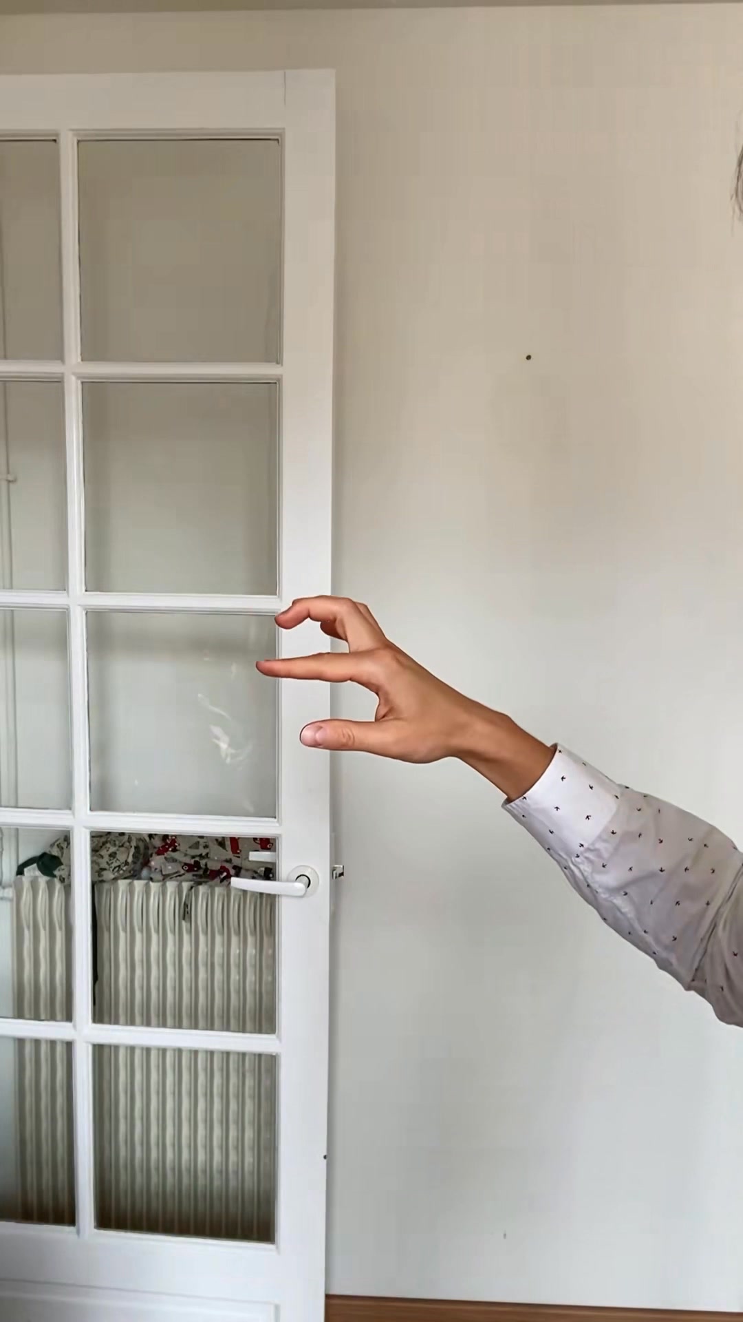 How to make the finger trick