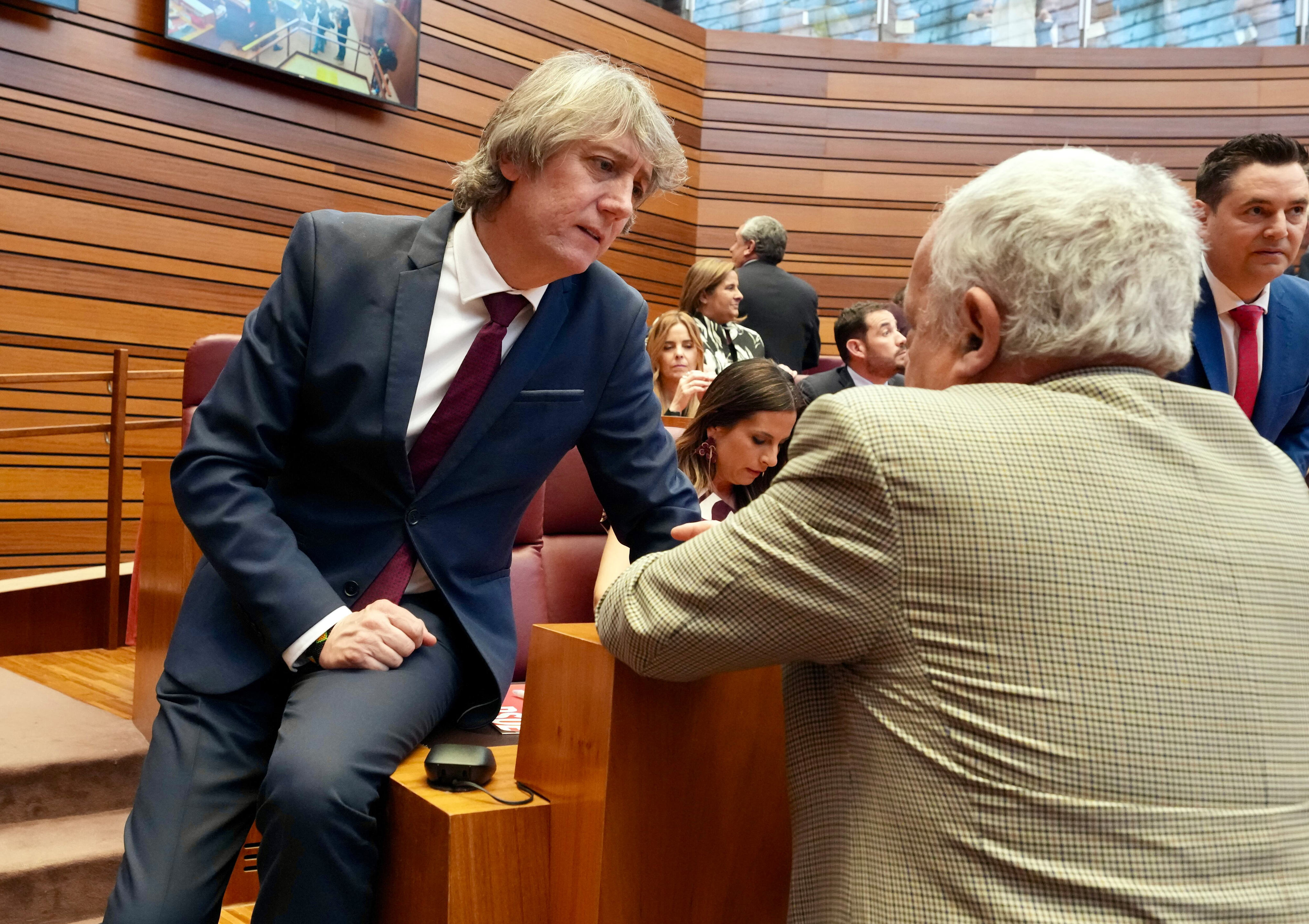 El PP y Vox ratifican su acuerdo para la Mesa de las Cortes en Castilla ...