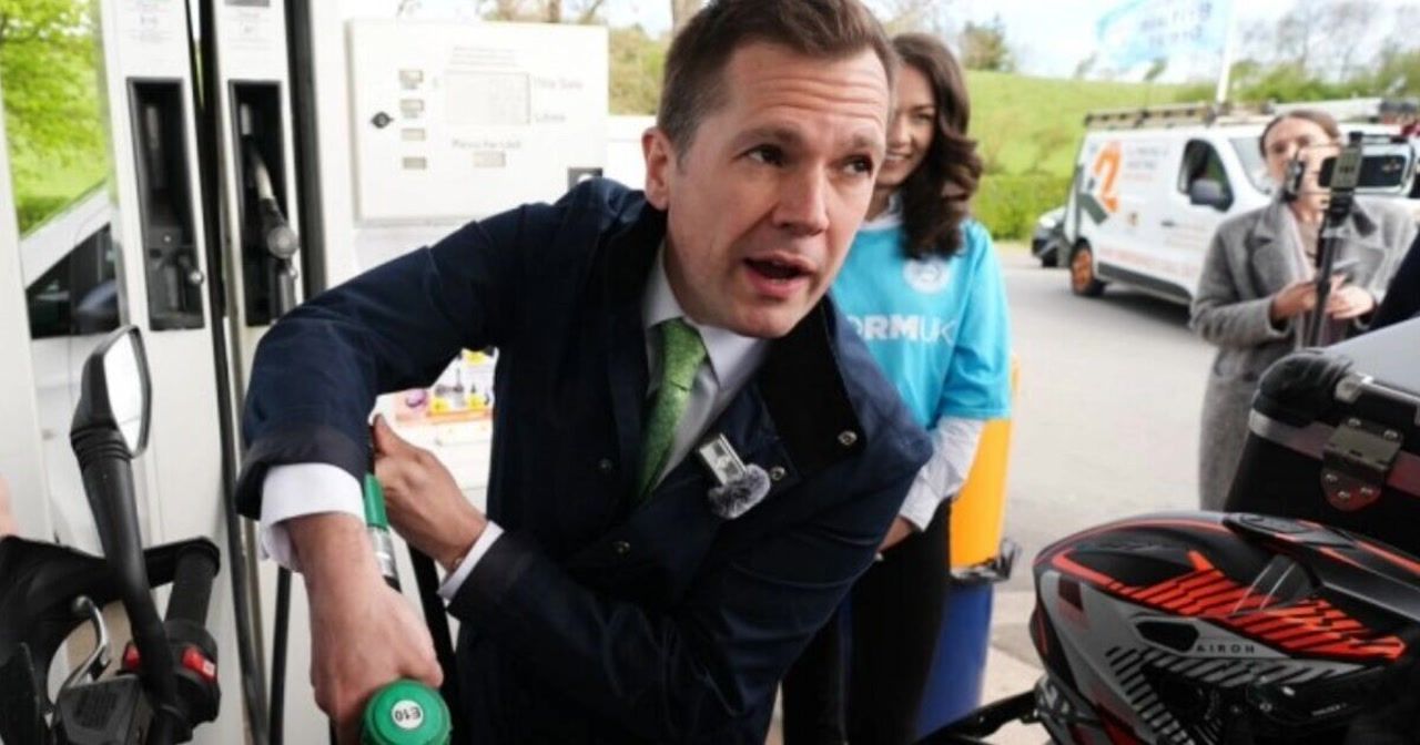 Jenrick calls street protests over fuel prices