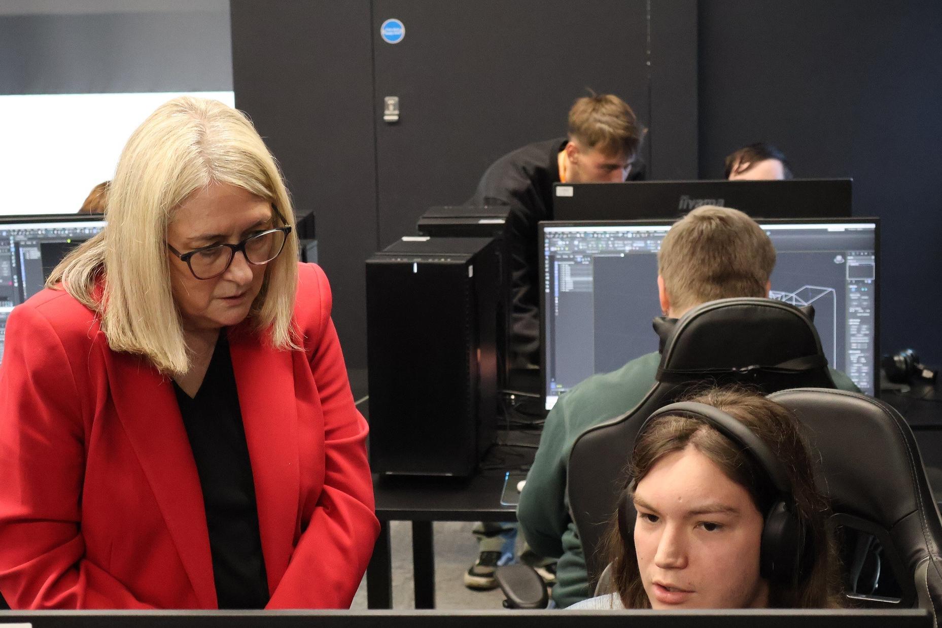 Milton Keynes College Group awarded digital and technologies technical ...