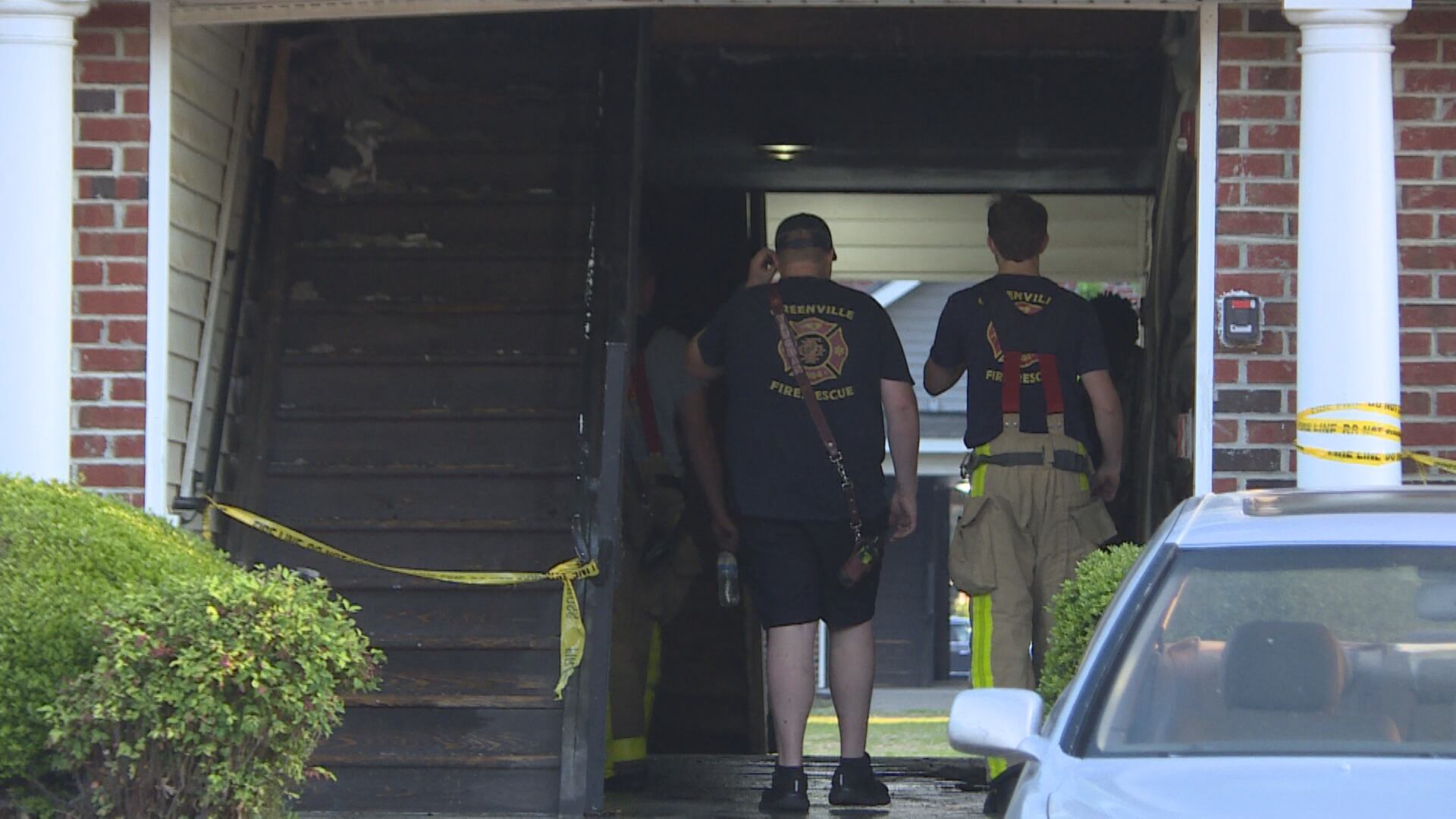 Fire damages breezeway at Greenville apartment complex