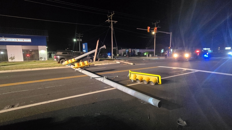 Driver airlifted, passenger hospitalized after crash on US 158 in Kill ...
