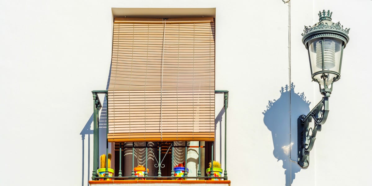 Adiós a las persianas automáticas: he vuelto a colocar persianas ...