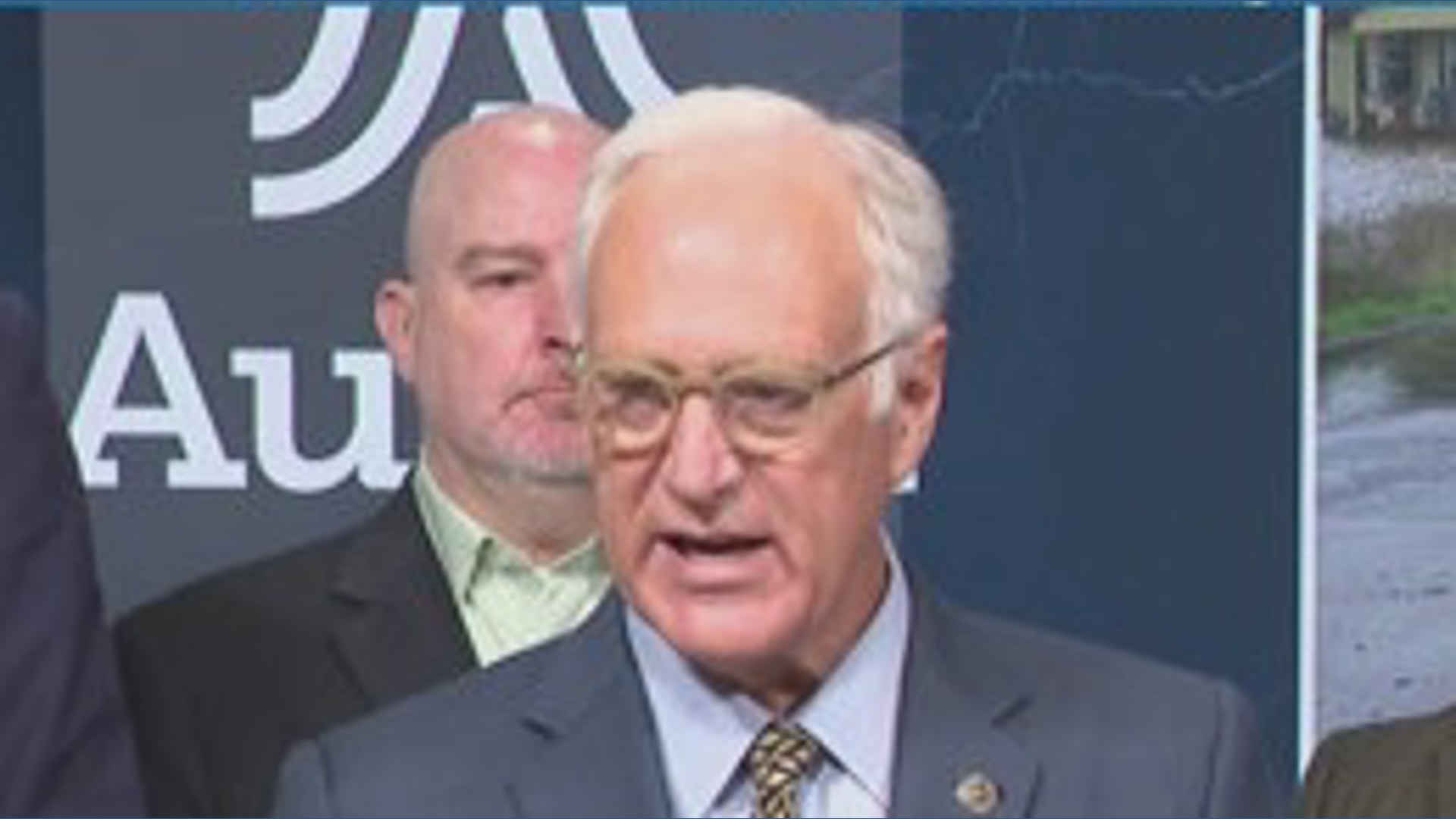 Austin mayor: 'Turn around, don't drown'