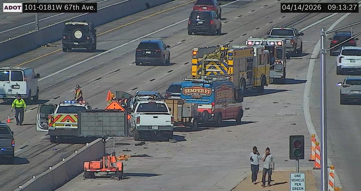 Watch: Driver rear-ends vehicles slowing down for crash on Loop 101 in ...