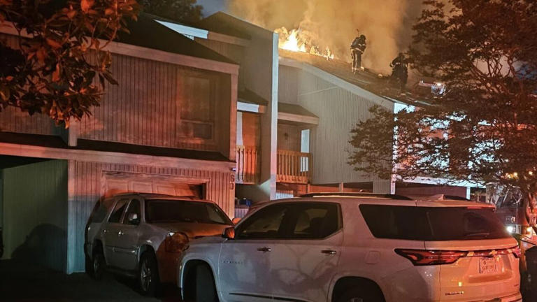 Crews respond to two-alarm fire at Columbia-area condo
