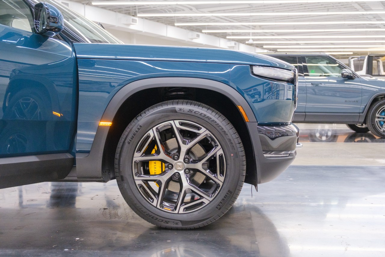 Rivian's Illinois factory will run on recycled EV batteries