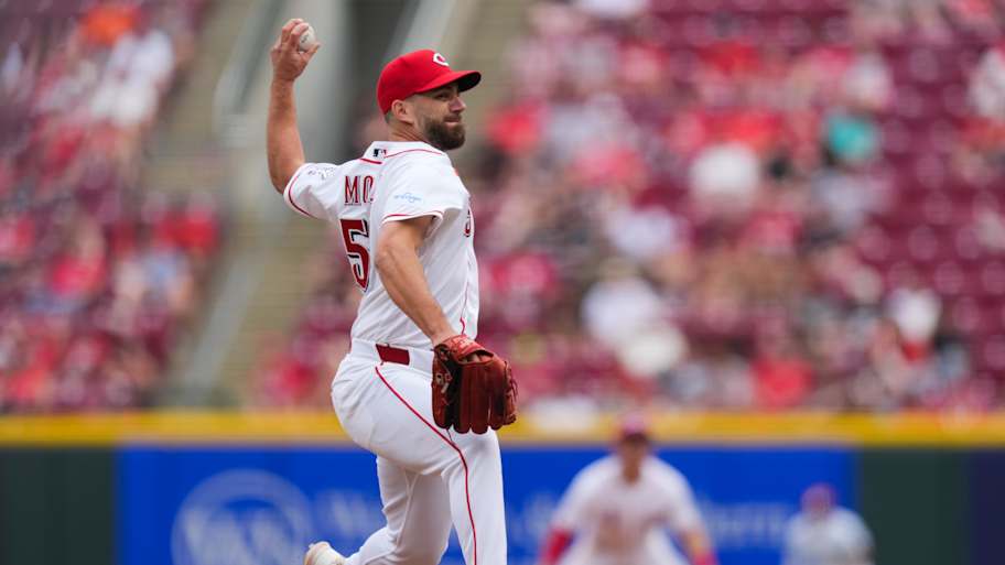Elly De La Cruz just did something no shortstop has done in over a century
