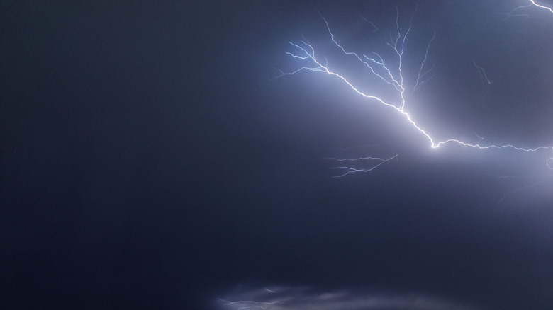 The popular myth about lightning people need to stop believing