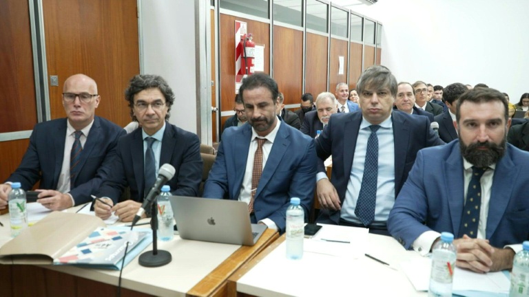 Começa novo julgamento sobre morte de Maradona