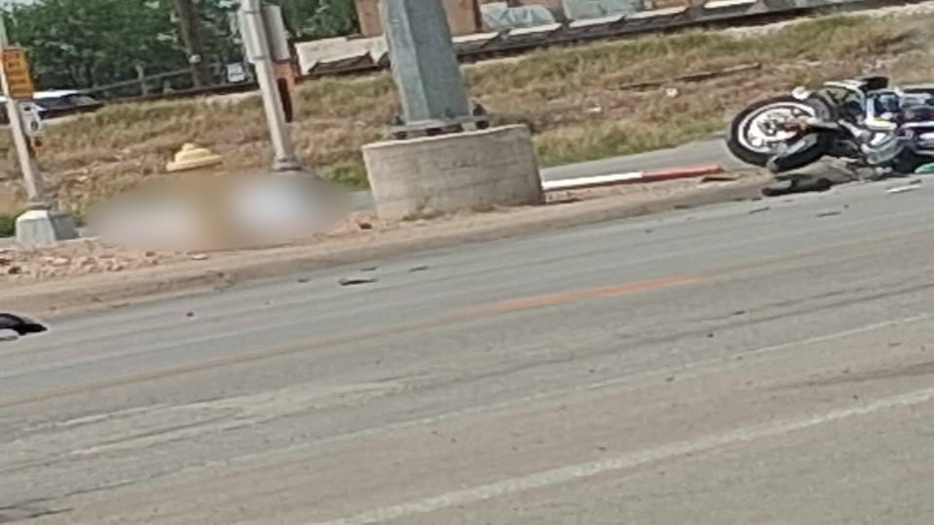 1 person dead after motorcycle crash in Midland, road now open