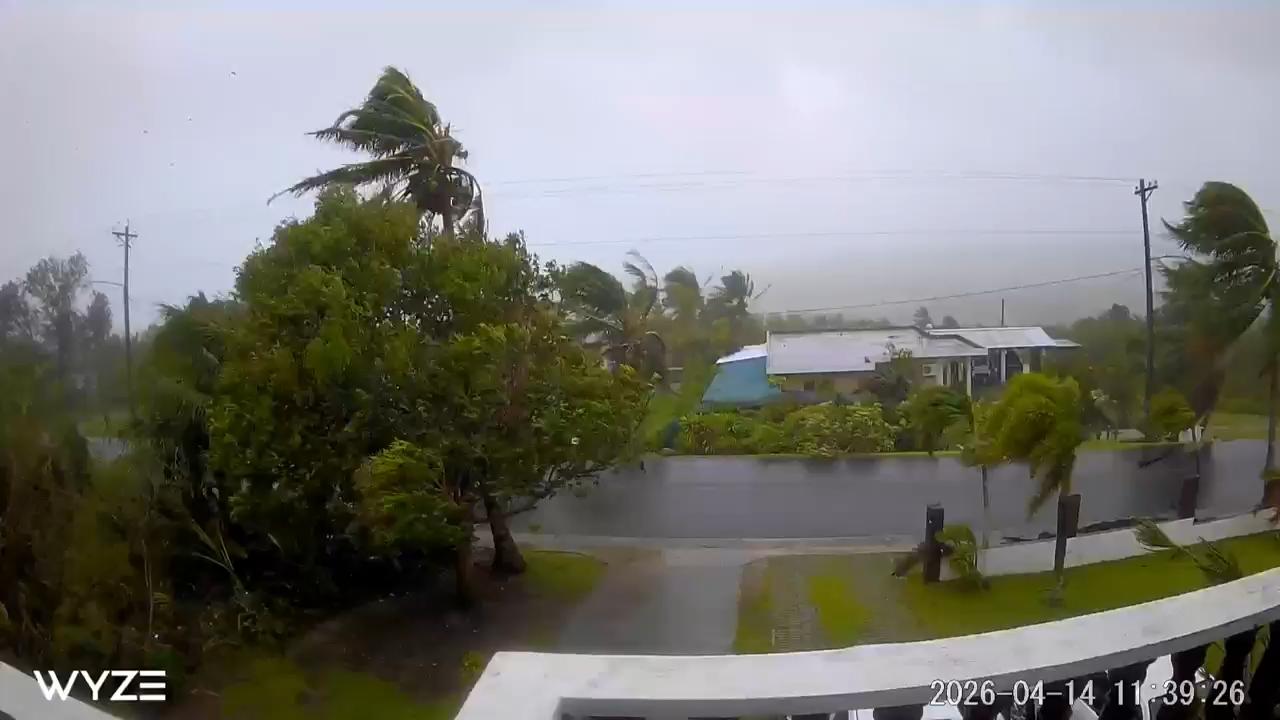 Super Typhoon Sinlaku pounds remote US islands in the Pacific with ...