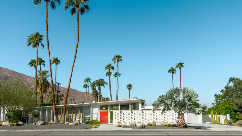 Atomic ranch homes were once everywhere — this is why builders stopped ...