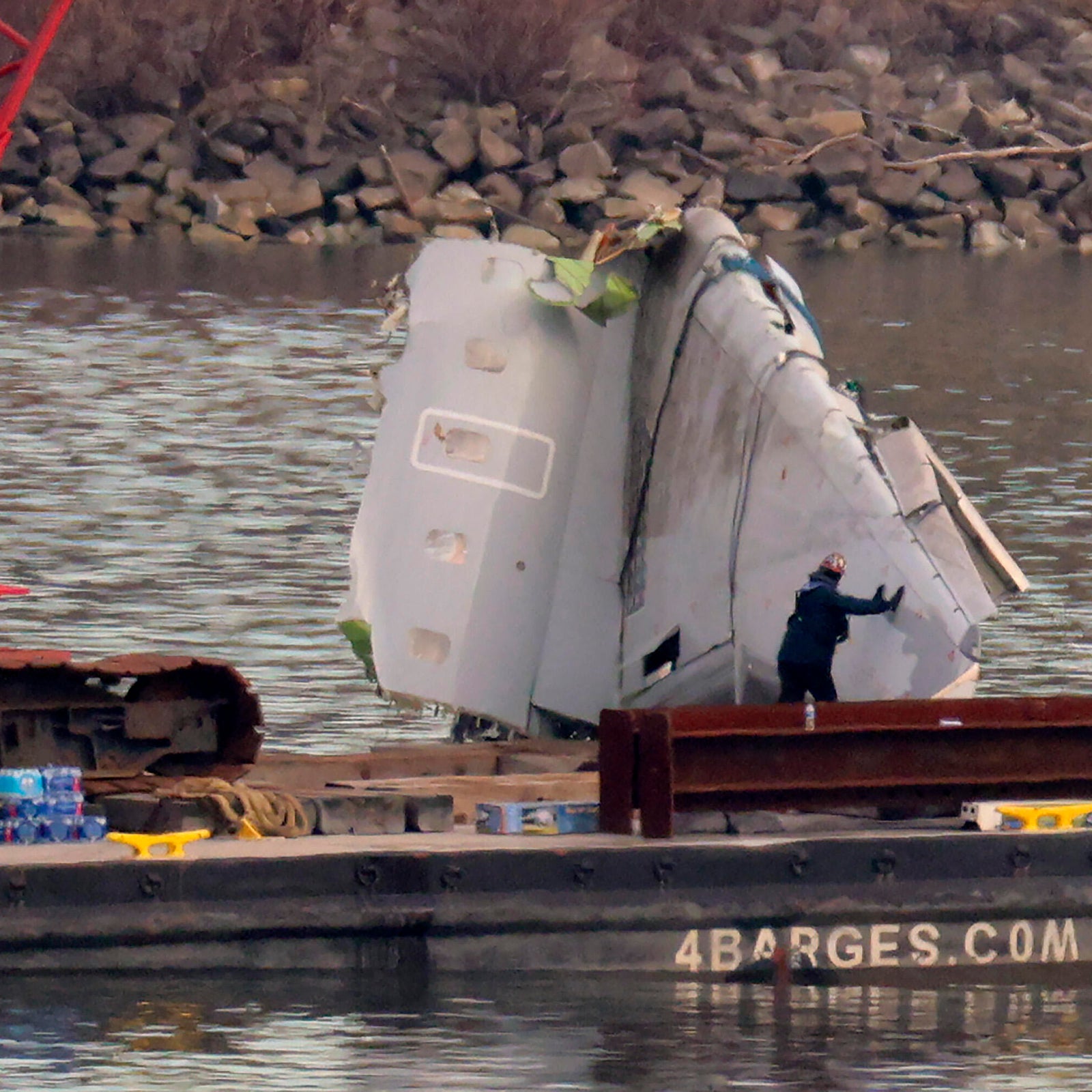 House passes aviation safety bill in response to deadly midair ...