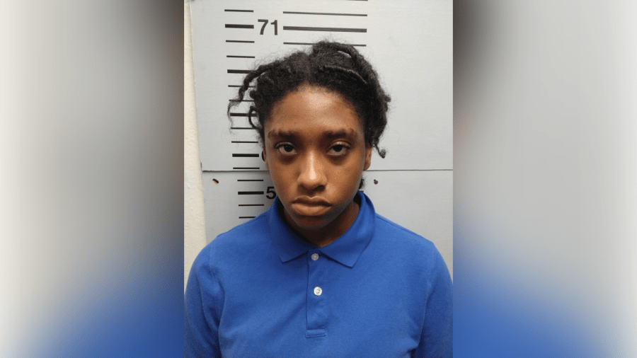 Mississippi teen charged after shooting 8-year-old sister: sheriff