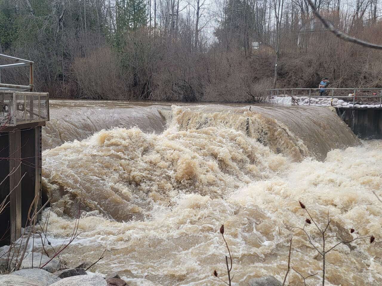 Homestead Dam holds overnight in Benzie County