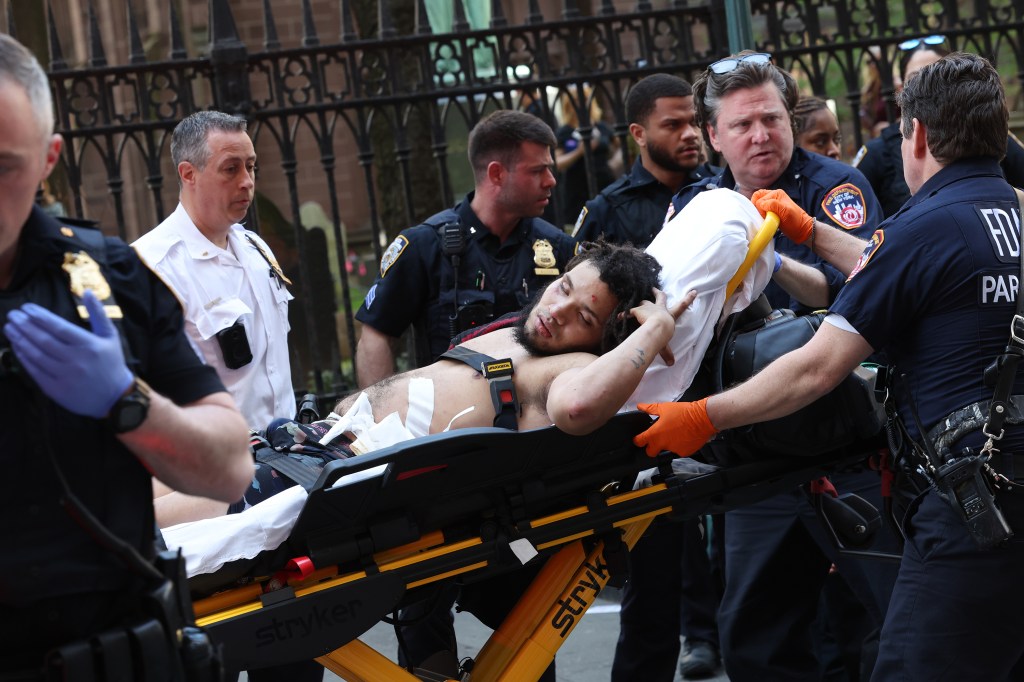 NYC straphanger stabbed in the stomach during attempted robbery on ...