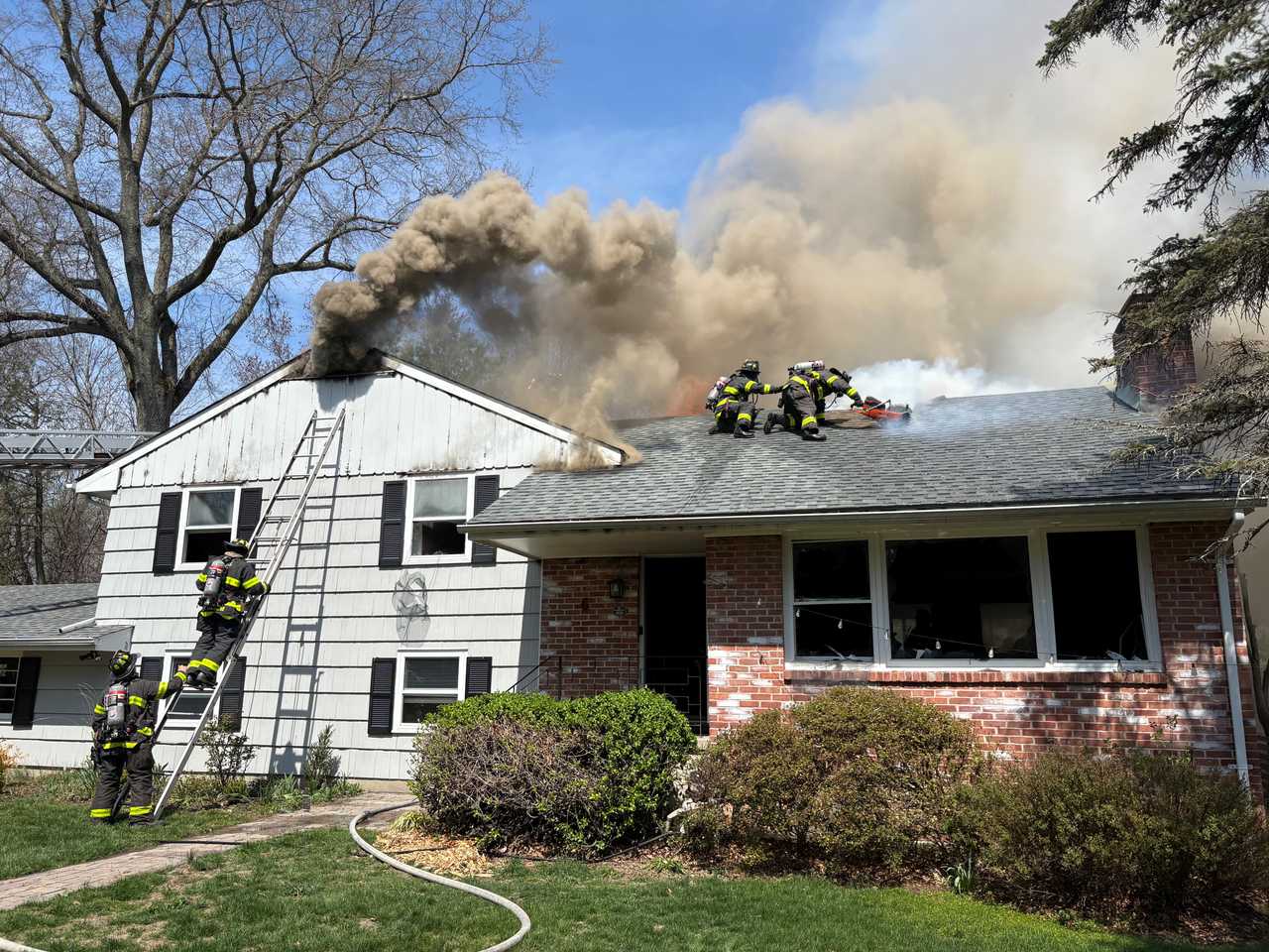 Dog dies in CT house fire that displaces 3 residents