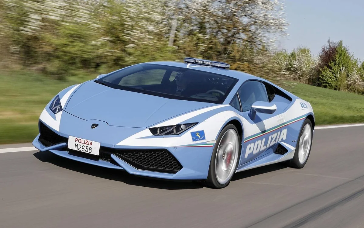 Italian police's Lamborghini Huracán surfaces with extraordinary world ...