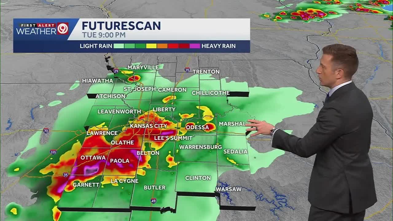 Severe storms, tornadoes possible in Kansas City