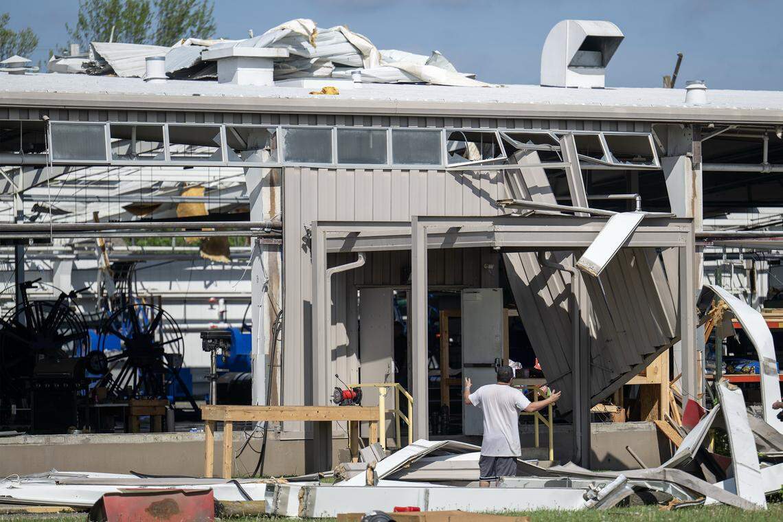 See photos of the damage a tornado wreaked on small Kansas town<br><br>