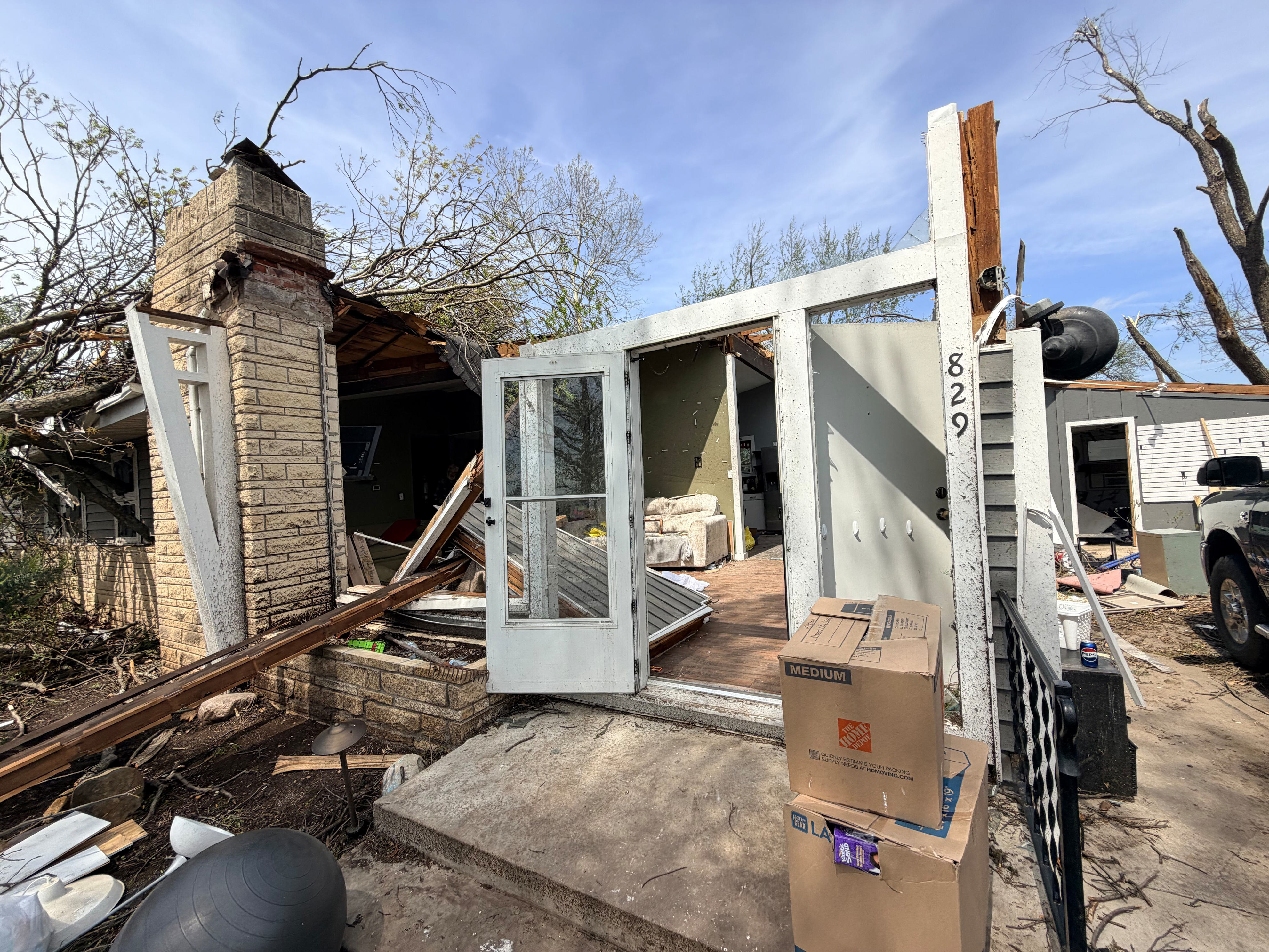 Ottawa continues clean up after EF-2 tornado, more severe storms possible