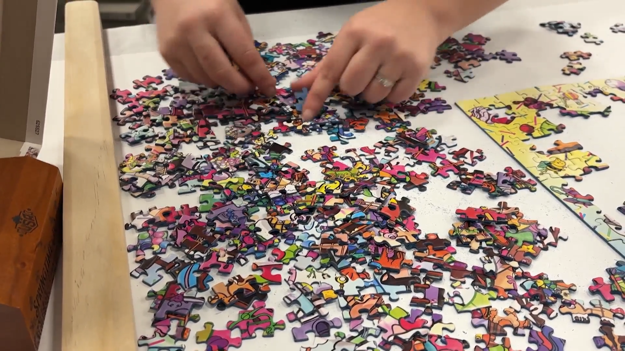 Puzzle fans gather for Jigsaw National Championship