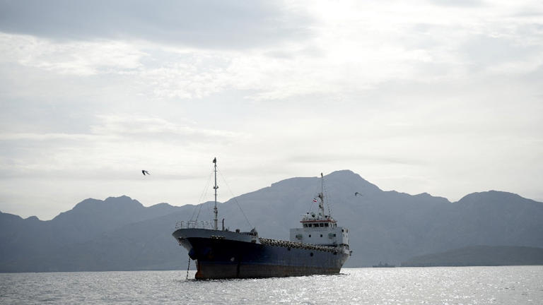Saudi urges US to lift Hormuz blockade amid fears of Red Sea oil crisis