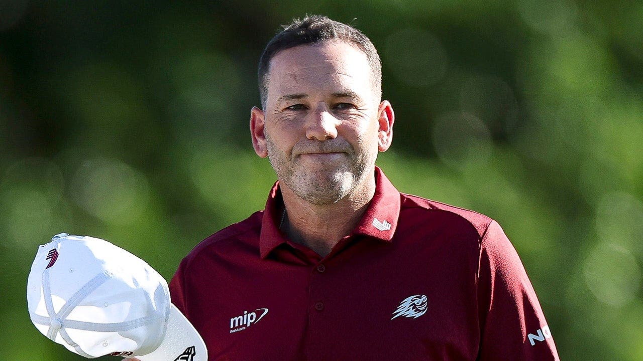 Sergio Garcia apologizes for his Masters meltdown, says he regrets his actions<br>
