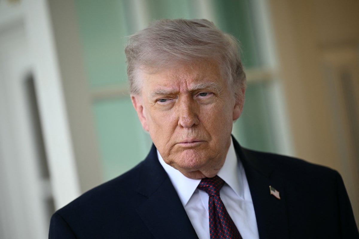 Trump says he will open the Strait of Hormuz 