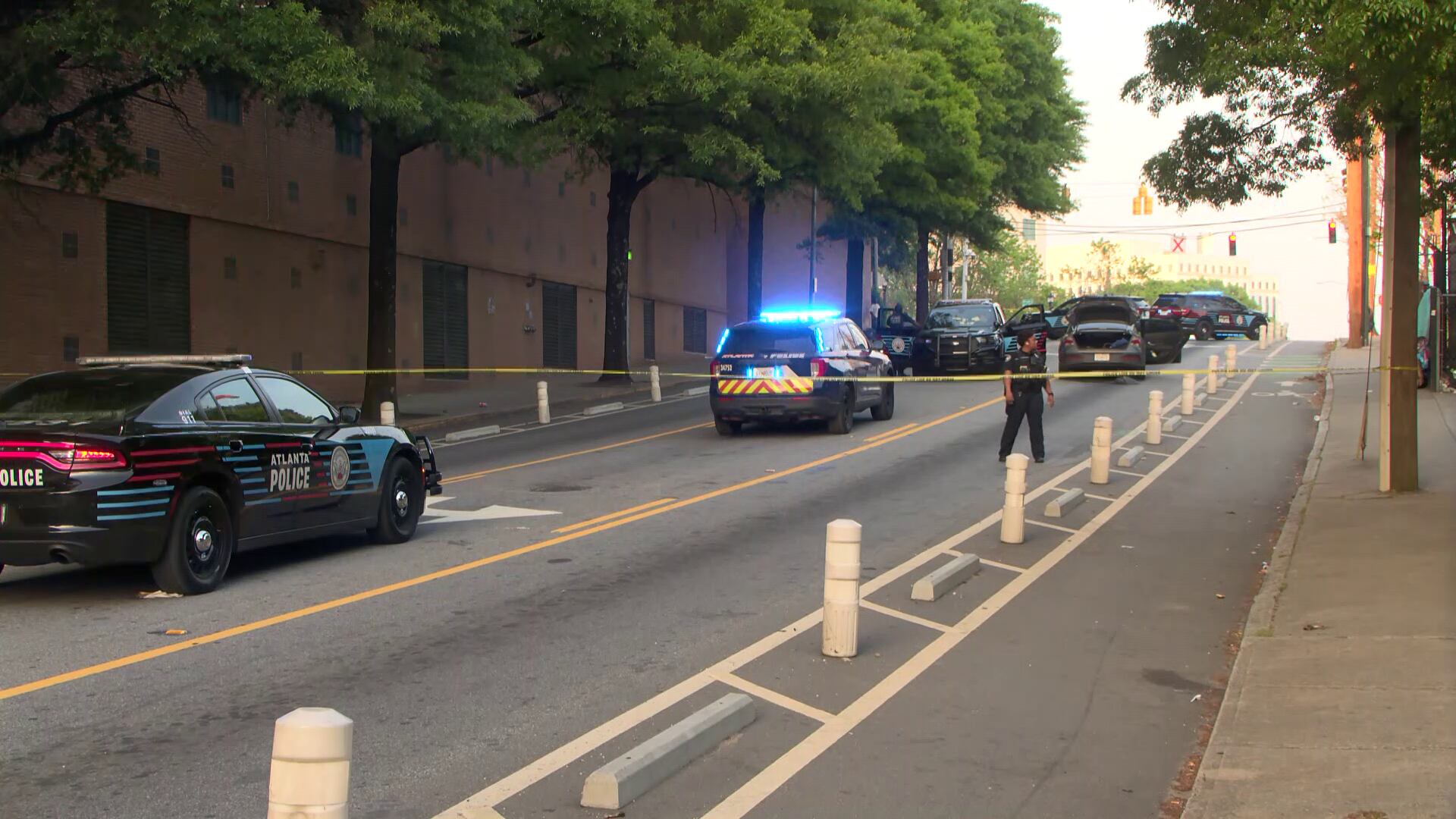 Man found shot in downtown Atlanta, police say