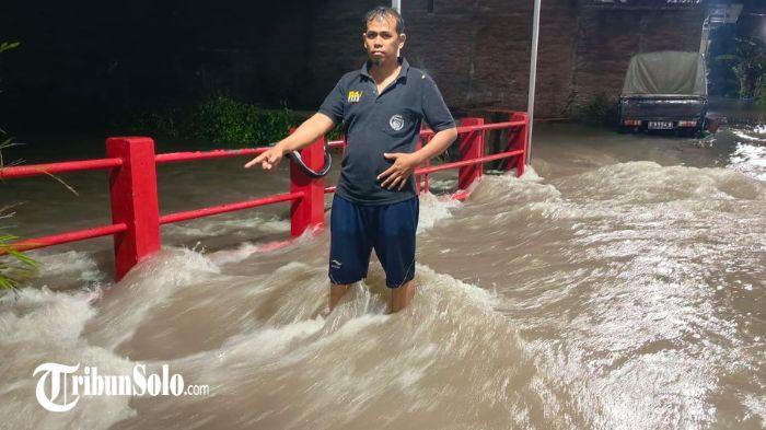BANJIR - Sejumlah titik di wilayah Kecamatan Grogol, Kabupaten Sukoharjo, dilaporkan tergenang air hingga masuk ke permukiman warga pada Selasa (14/4/2026) malam. Genangan air muncul sejak sore hingga tengah malam.